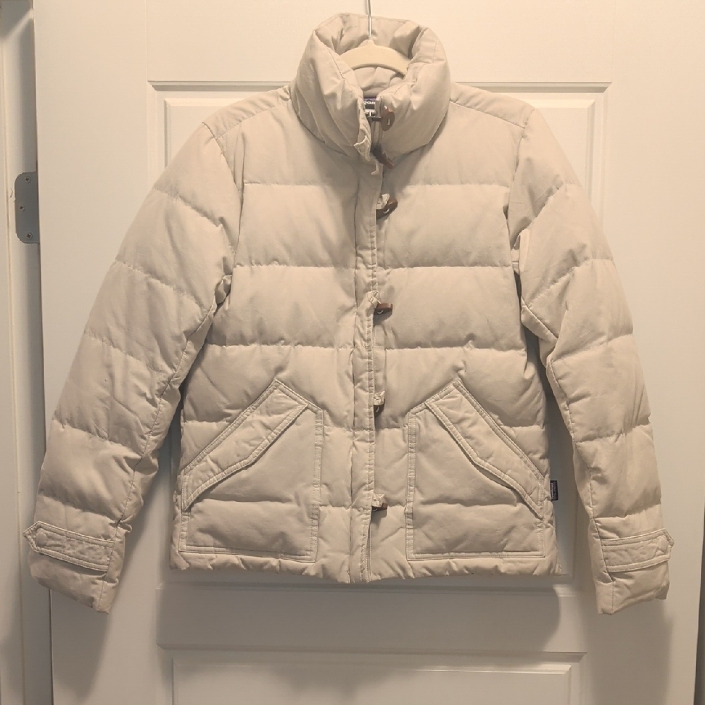 Patagonia Beige Puffer Jacket